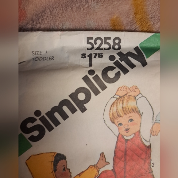 🙂3/15 Simplicity vintage pattern toddler size 1🌈🧁🌼🌸🐇🍭🐣🍬🎀🦄🌷🐰 - Picture 2 of 4